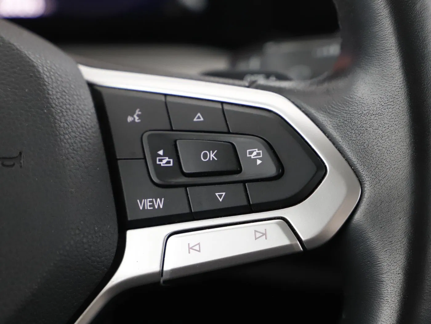 VW Golf VIII Variant 2.0 TDI Life | Bild 19 von 26