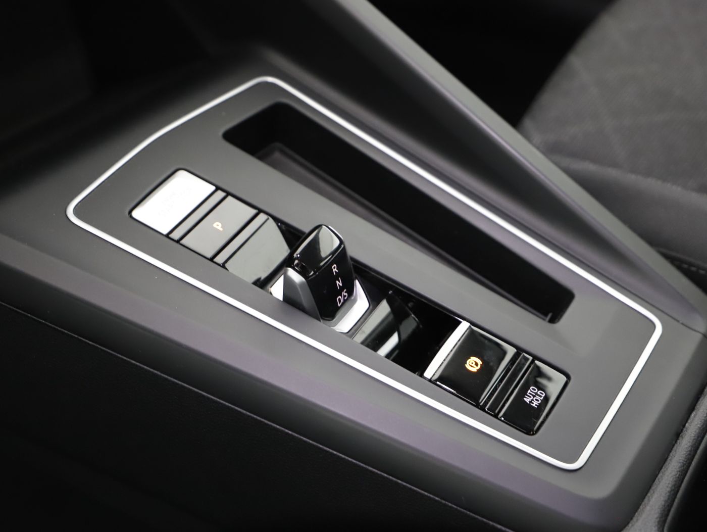 VW Golf VIII Variant 2.0 TDI Life | Bild 24 von 26