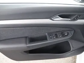 VW Golf VIII Variant 2.0 TDI Life | Thumbnail 11 von 26