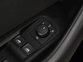 VW Passat Variant 2.0 TDI DSG | Thumbnail 12 von 27