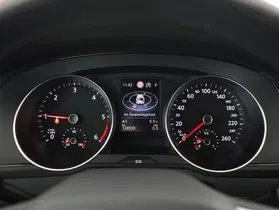 VW Passat Variant 2.0 TDI DSG | Thumbnail 17 von 27