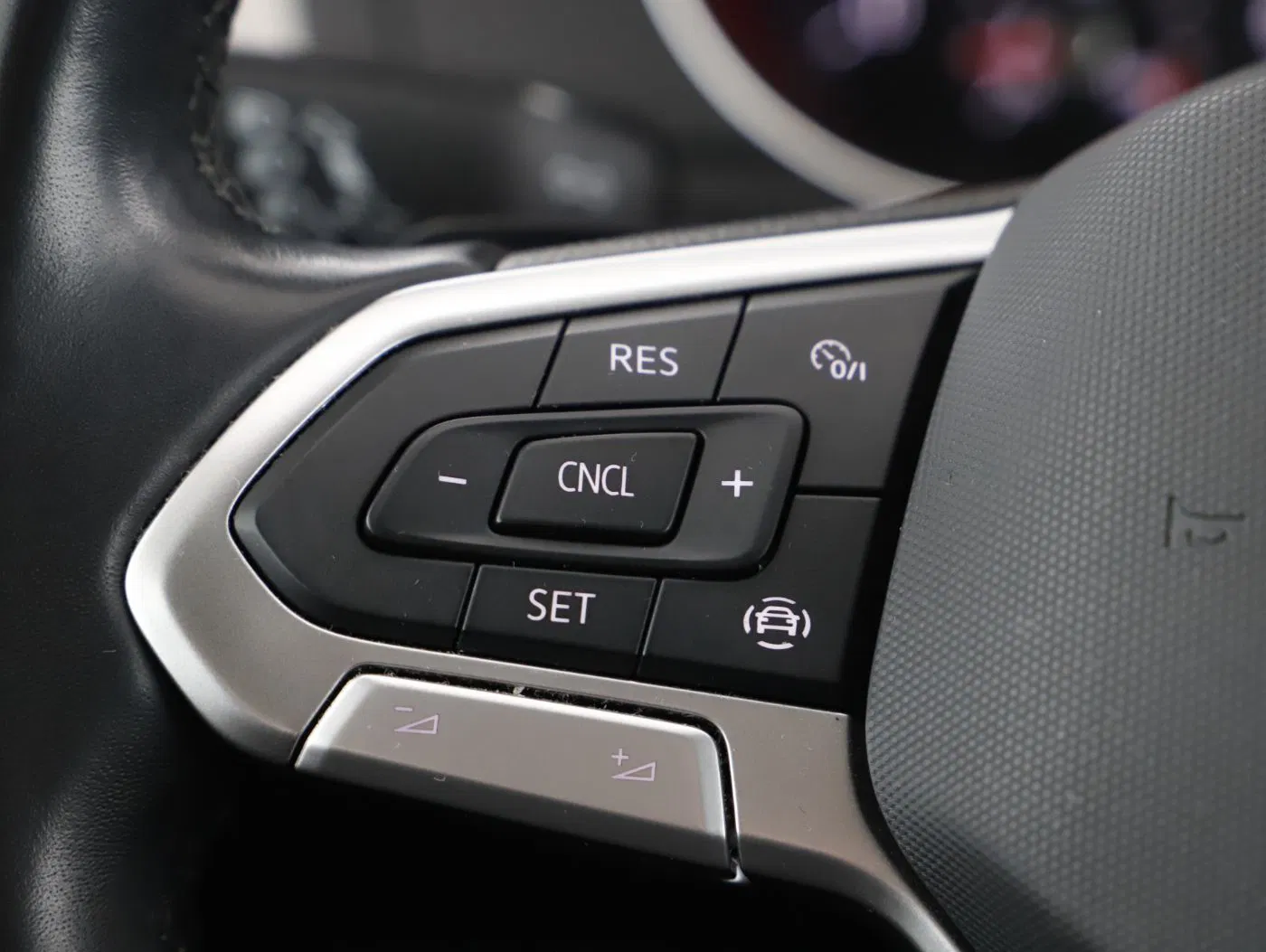 VW Passat Variant 2.0 TDI DSG | Bild 18 von 27