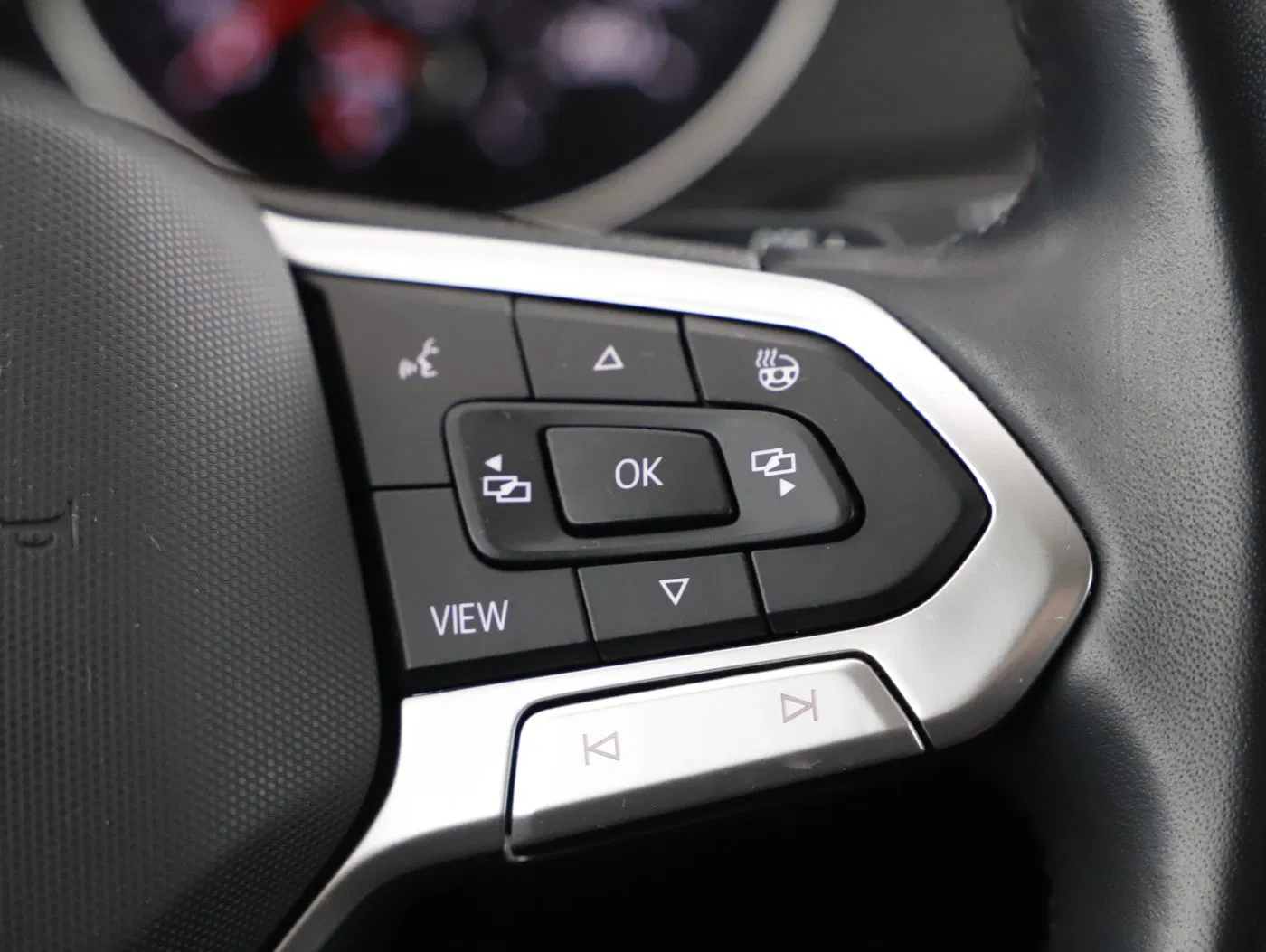 VW Passat Variant 2.0 TDI DSG | Bild 19 von 27