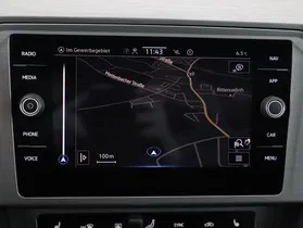 VW Passat Variant 2.0 TDI DSG | Thumbnail 21 von 27