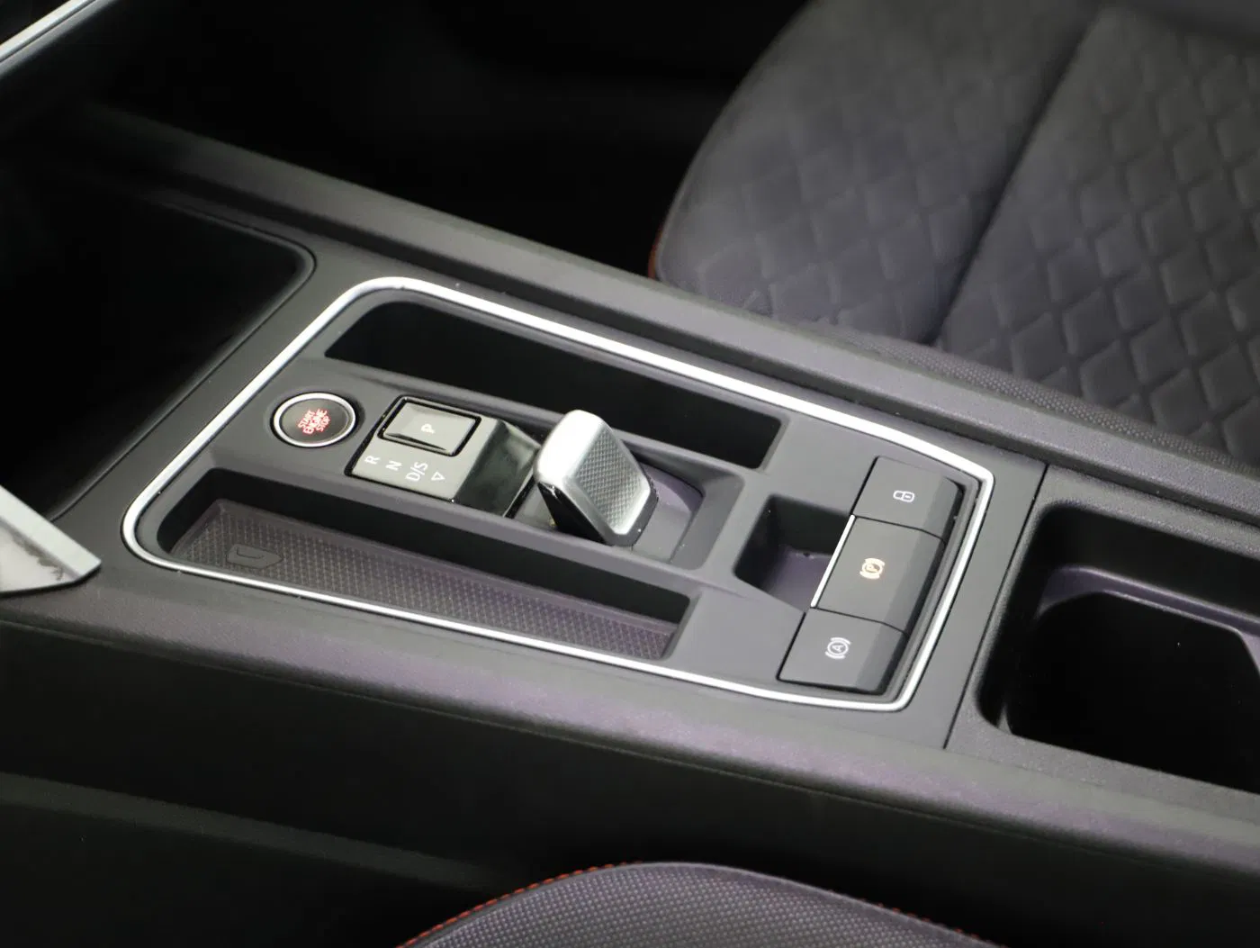 Seat Leon 2.0 TDI DSG FR | Bild 20 von 23
