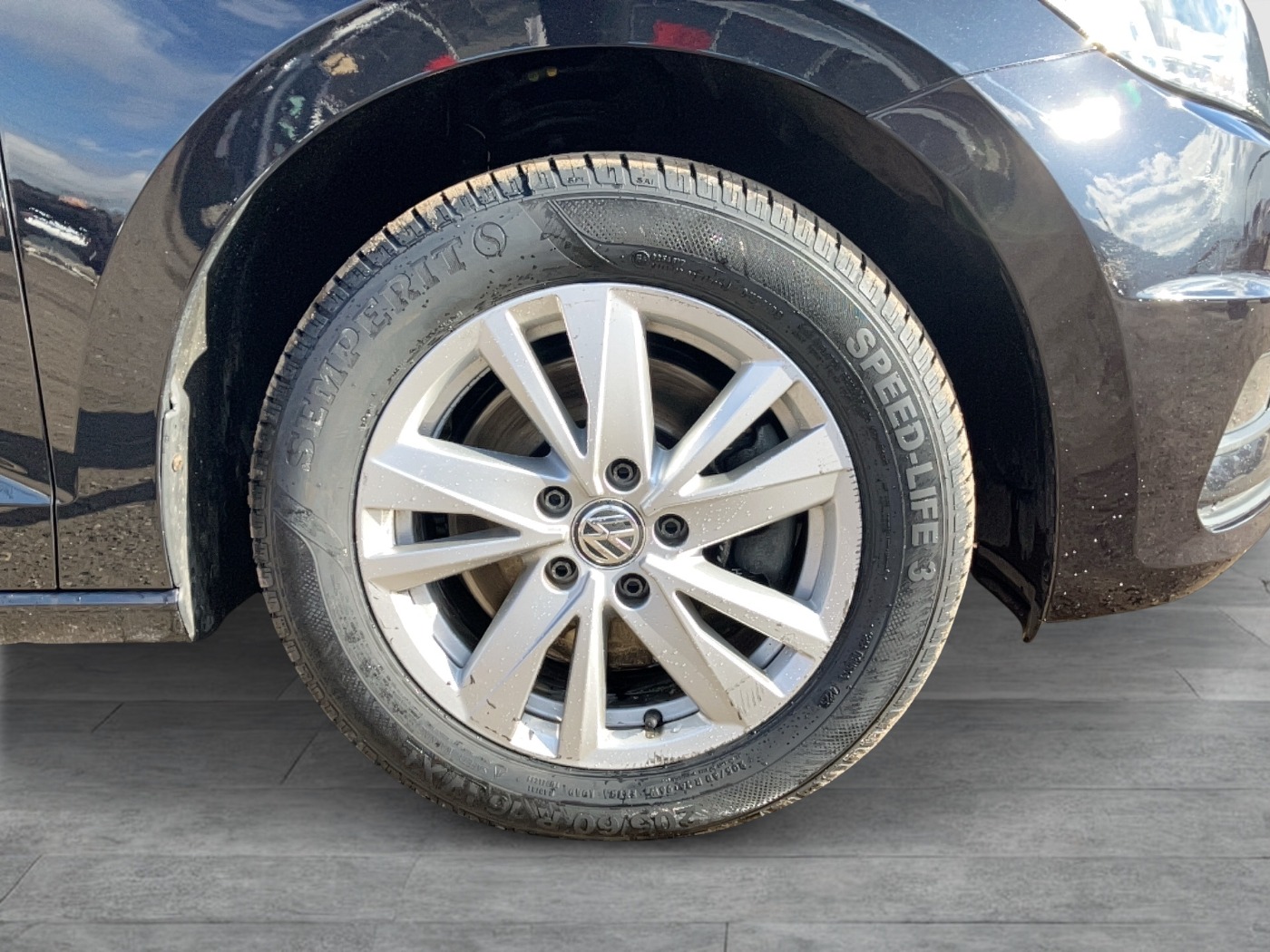 VW Touran 2.0 TDI CL | Bild 8 von 26