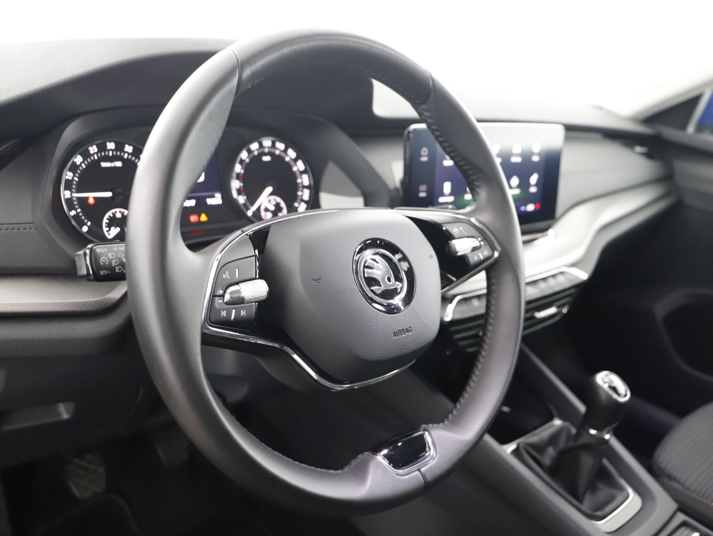 Skoda Octavia Combi 2.0 TDI Ambition | Bild 12 von 23