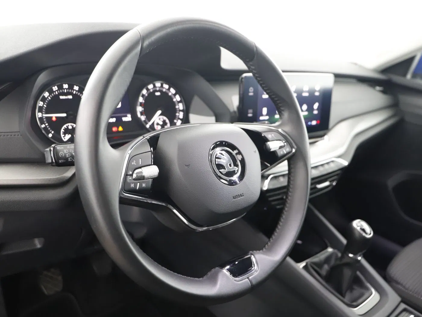 Skoda Octavia Combi 2.0 TDI Ambition | Bild 12 von 23