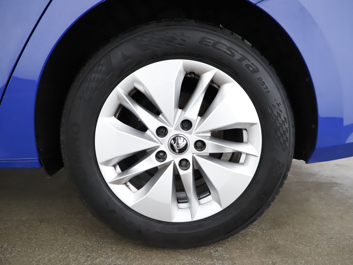 Skoda Octavia Combi 2.0 TDI Ambition | Bild 6 von 23