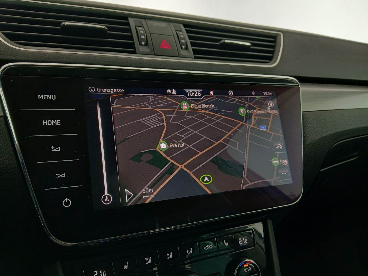 Skoda Superb Combi 2.0 TDI Style DSG | Bild 20 von 26