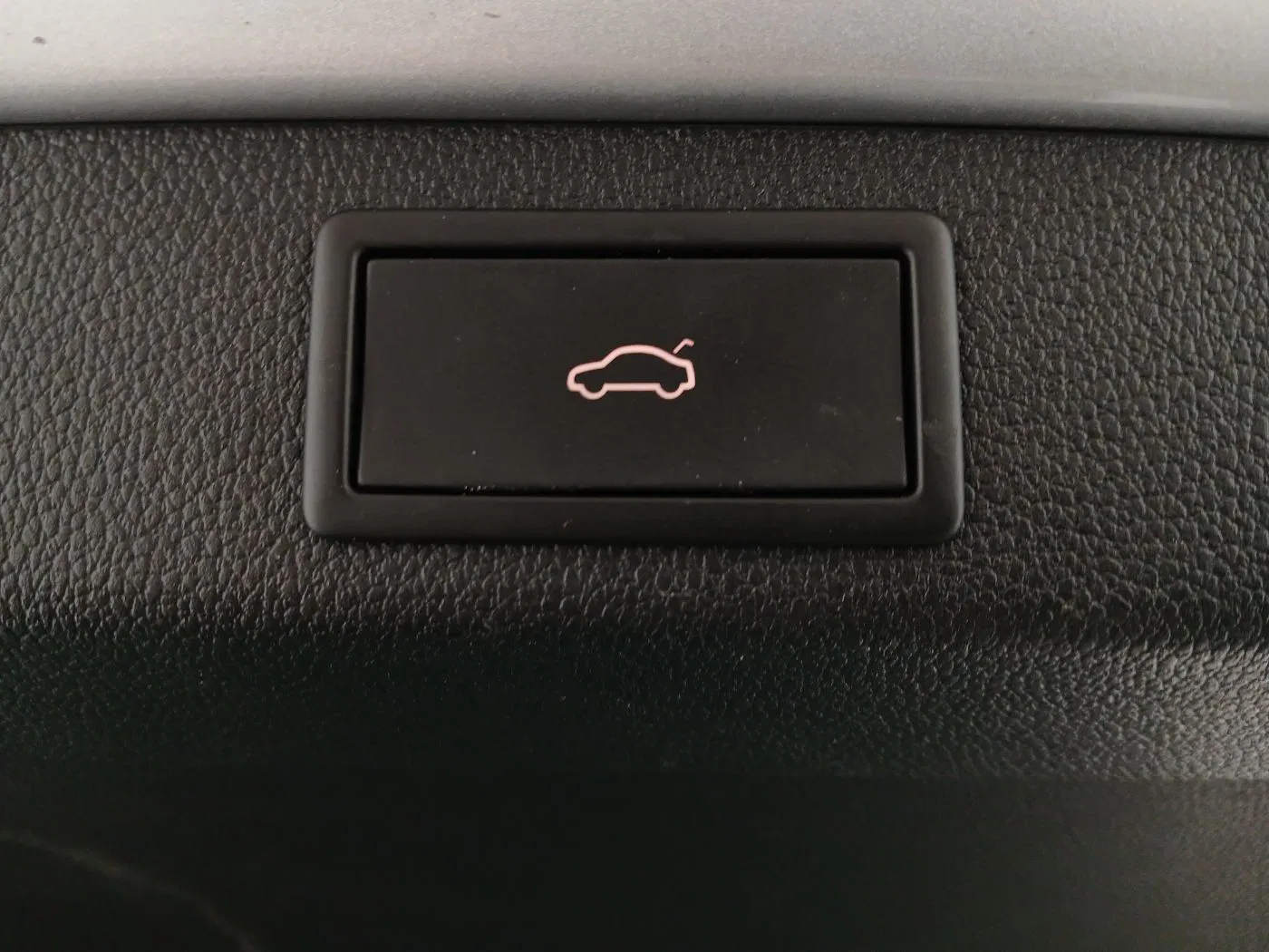 Skoda Superb Combi 2.0 TDI Style DSG | Bild 26 von 26