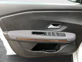 Dacia Sandero III 1.0 TCe 90 Stepway Expression | Thumbnail 9 von 23