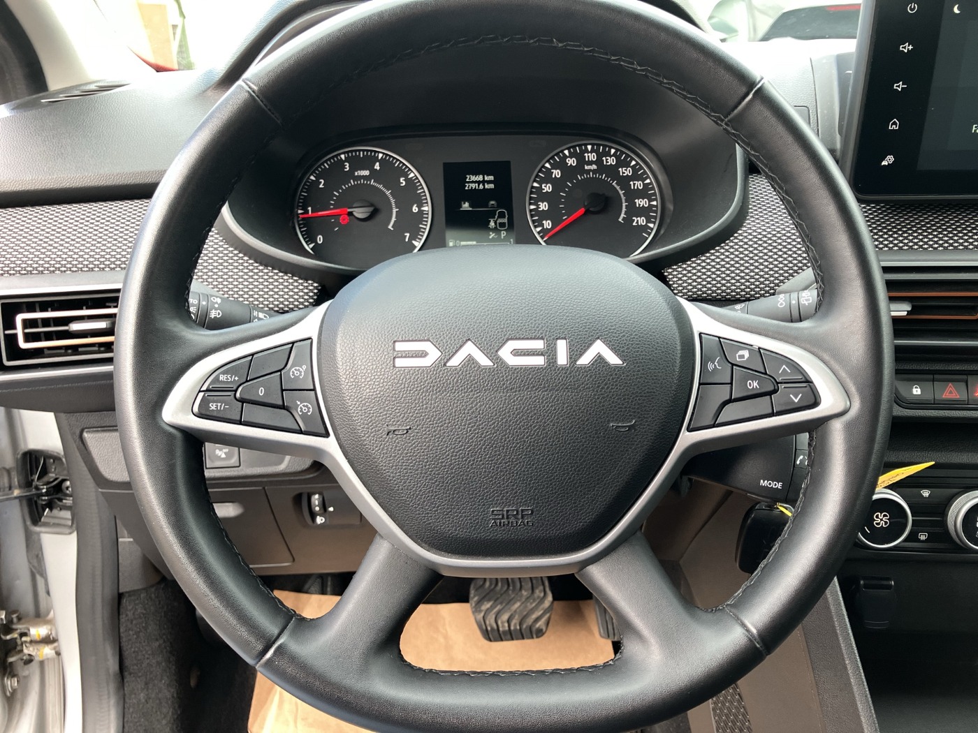 Dacia Sandero III 1.0 TCe 90 Stepway Expression | Bild 15 von 23