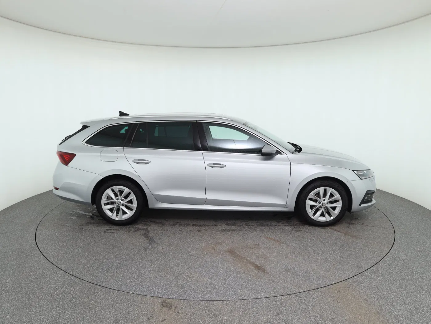 Skoda Octavia Combi 2.0 TDI Style | Bild 5 von 28