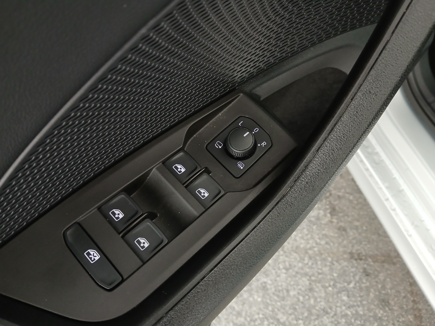 Skoda Octavia Combi 2.0 TDI Style | Bild 12 von 28