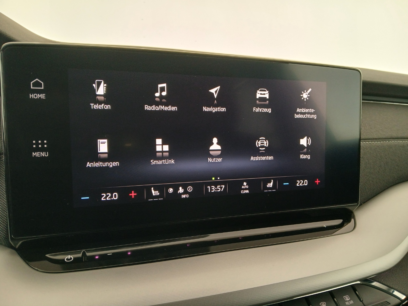 Skoda Octavia Combi 2.0 TDI Style | Bild 20 von 28