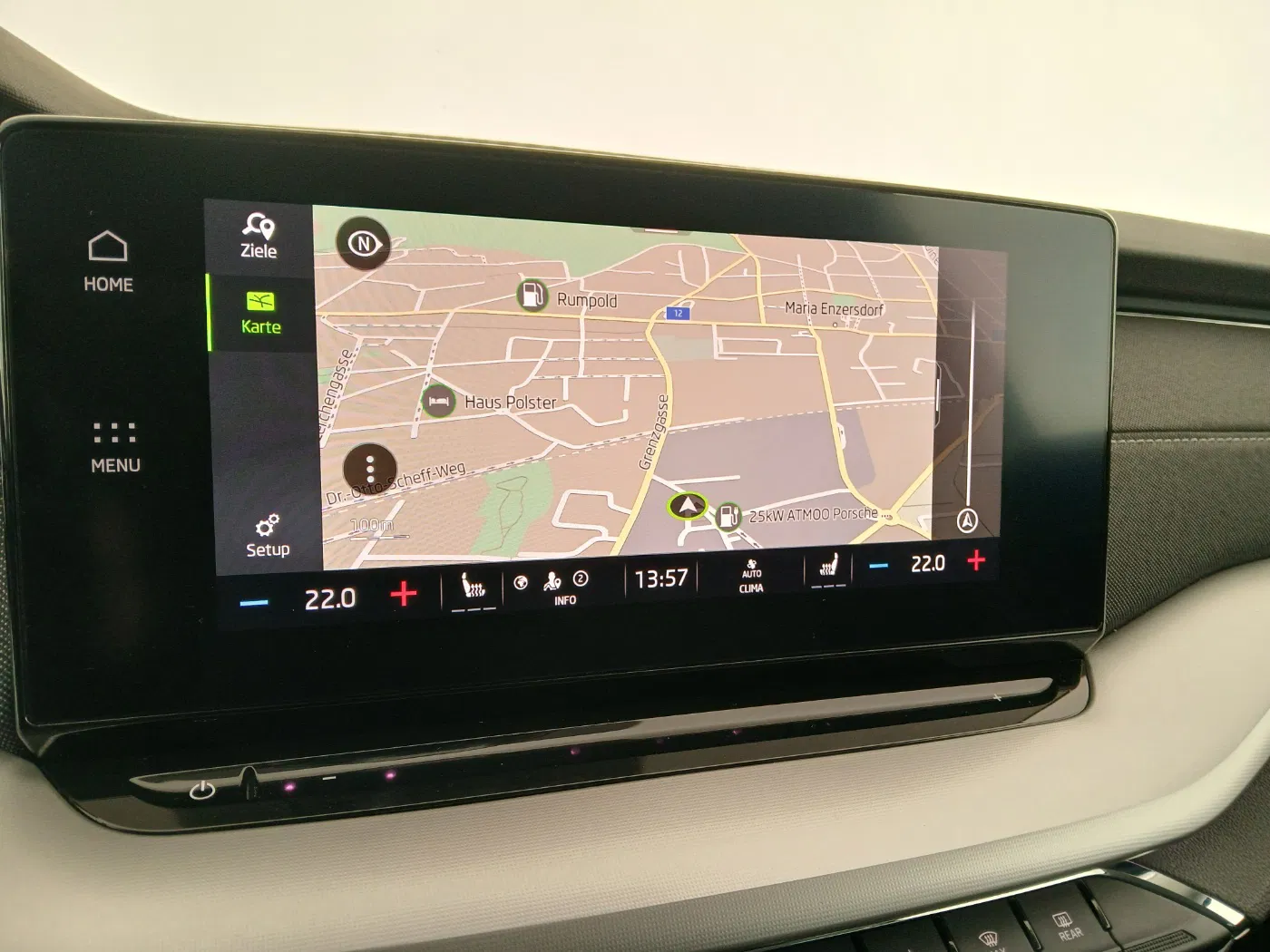 Skoda Octavia Combi 2.0 TDI Style | Bild 22 von 28