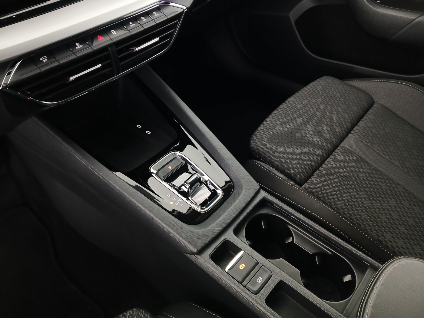 Skoda Octavia Combi 2.0 TDI Style | Bild 25 von 28