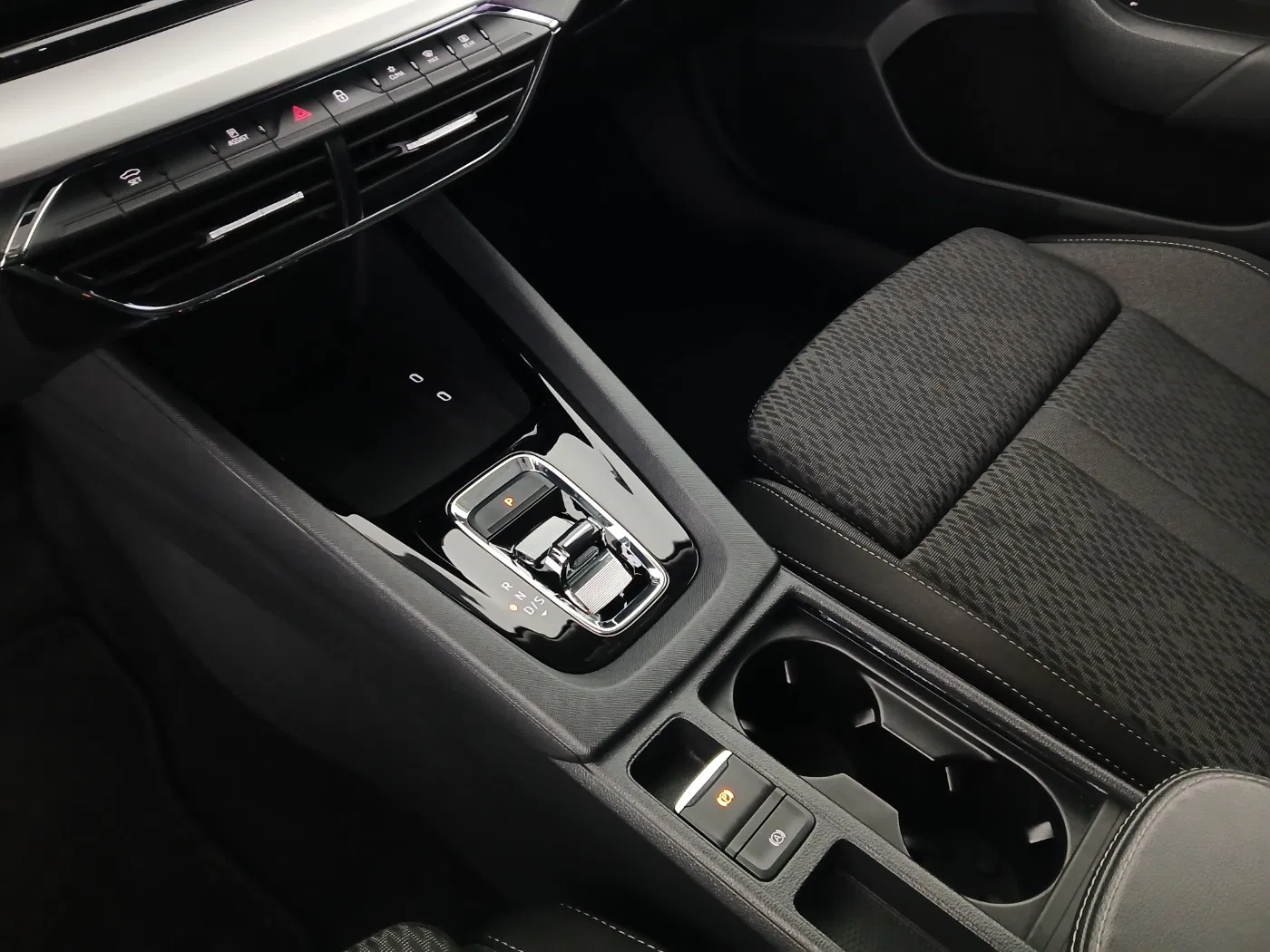 Skoda Octavia Combi 2.0 TDI Style | Bild 25 von 28