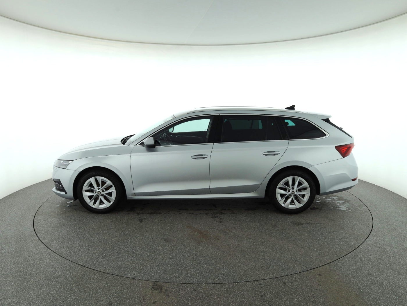 Skoda Octavia Combi 2.0 TDI Style | Bild 9 von 28