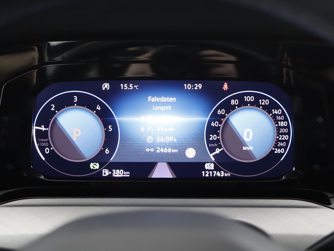 VW Golf VIII Var. 2.0 TDI Life DSG | Bild 16 von 28