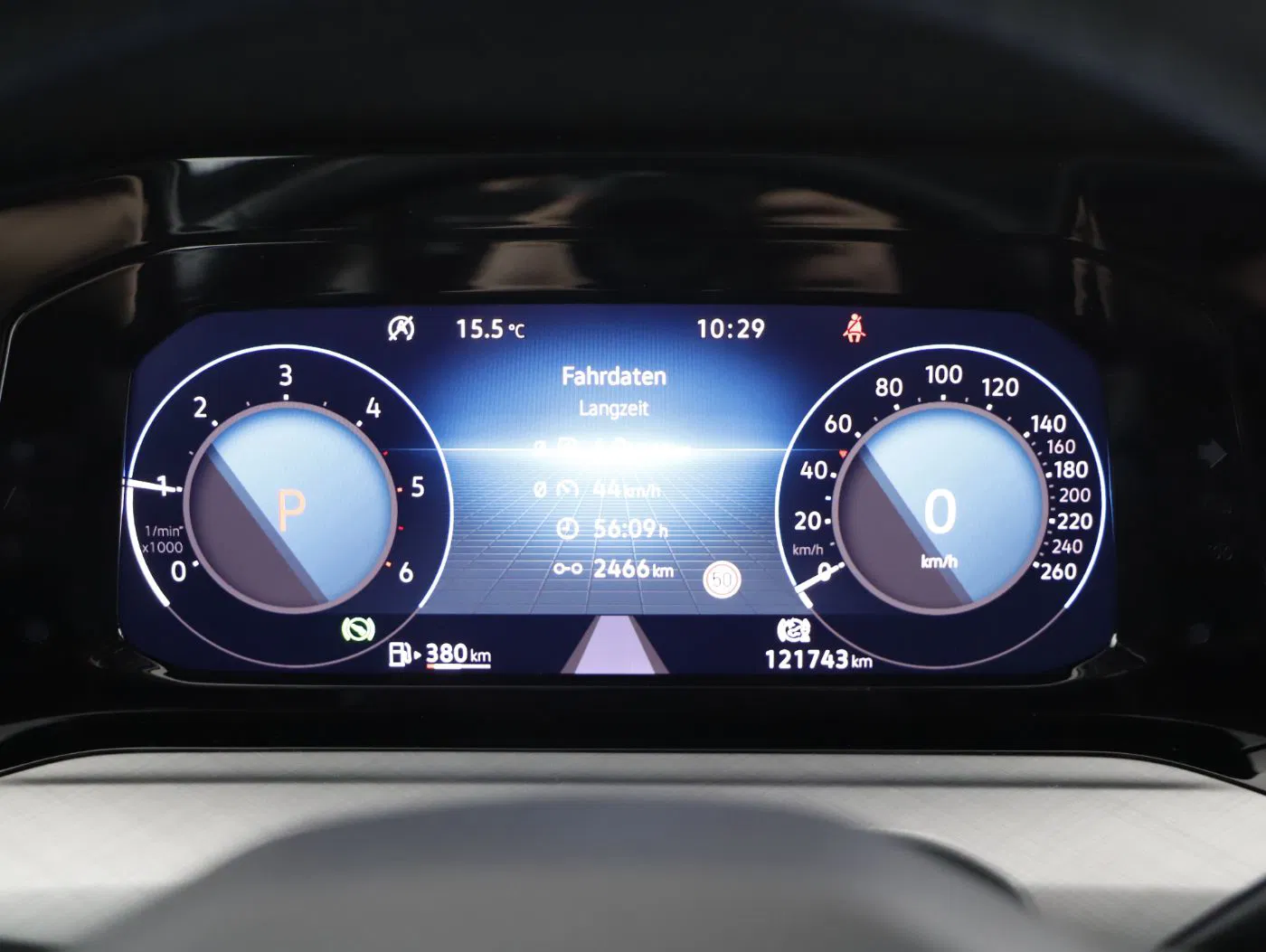 VW Golf VIII Var. 2.0 TDI Life DSG | Bild 16 von 28