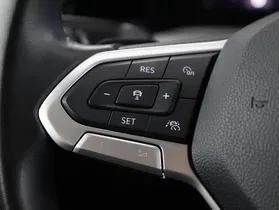 VW Golf VIII Var. 2.0 TDI Life DSG | Thumbnail 18 von 28