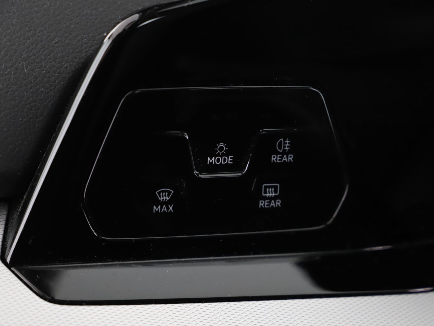 VW Golf VIII Variant 2.0TDI | Bild 9 von 23