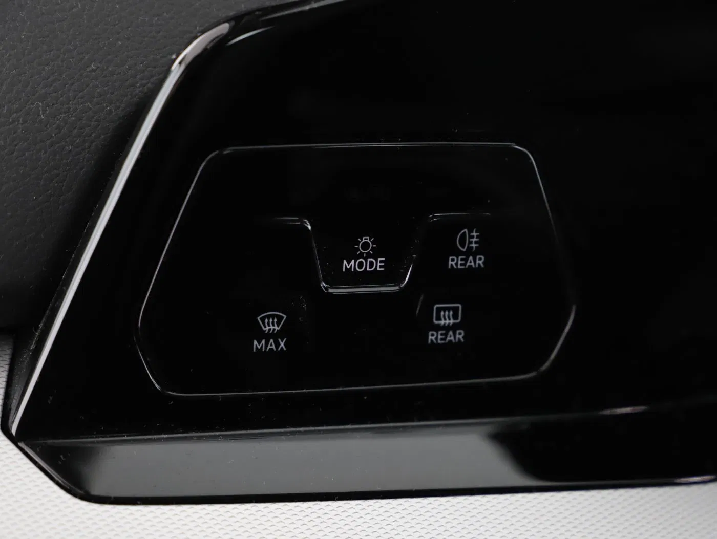 VW Golf VIII Variant 2.0TDI | Bild 9 von 23