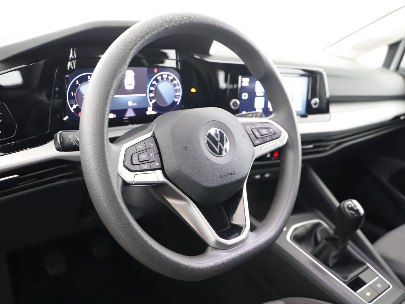 VW Golf VIII Variant 2.0TDI | Bild 12 von 23