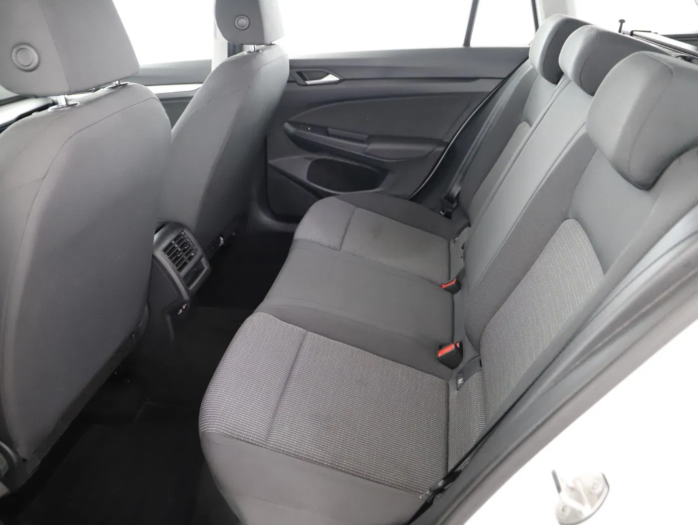 VW Golf VIII Variant 2.0TDI | Bild 21 von 23