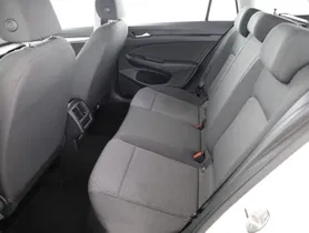 VW Golf VIII Variant 2.0TDI | Thumbnail 21 von 23