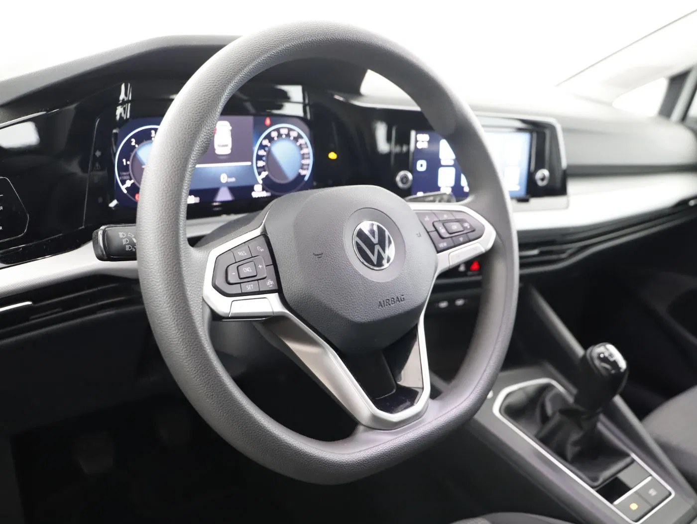 VW Golf VIII Variant 2.0TDI | Bild 17 von 27