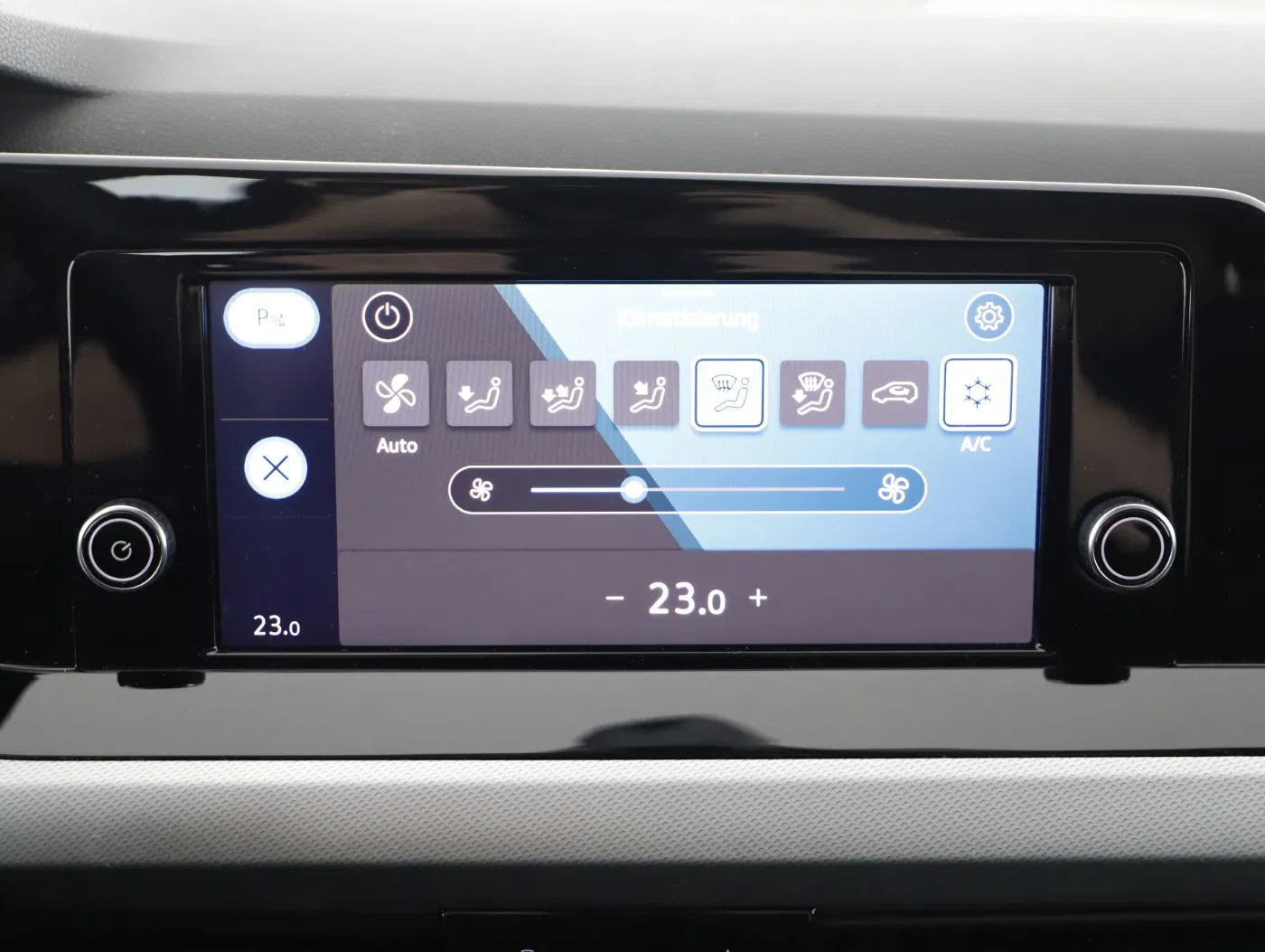 VW Golf VIII Variant 2.0TDI | Bild 23 von 27