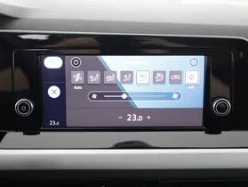 VW Golf VIII Variant 2.0TDI | Thumbnail 23 von 27