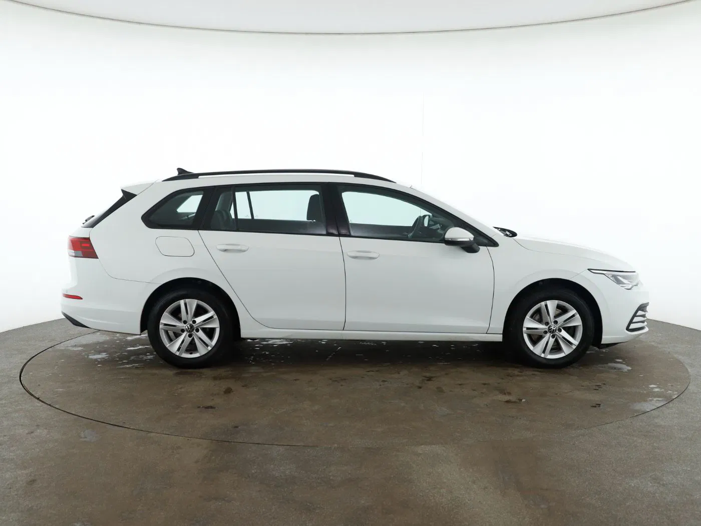 VW Golf VIII Variant 2.0TDI | Bild 5 von 27