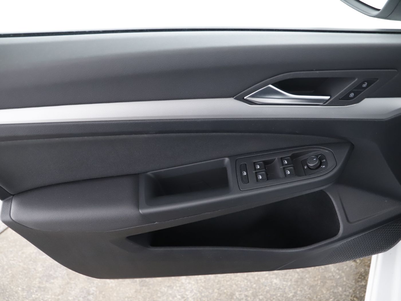 VW Golf VIII Variant 2.0TDI | Bild 11 von 27