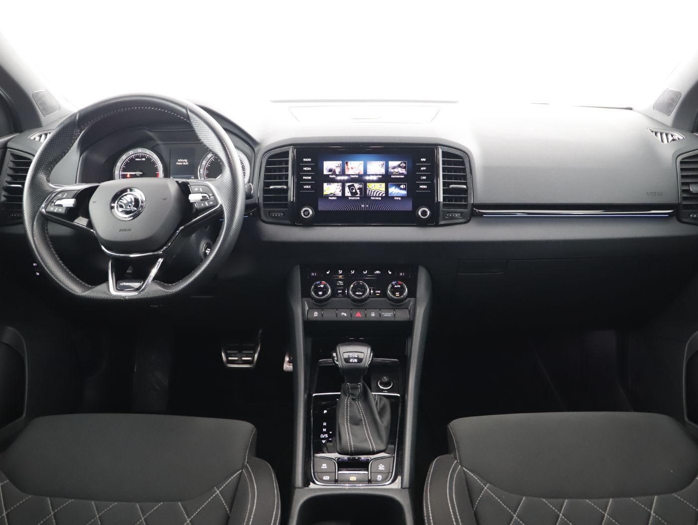 Skoda Karoq 2.0 TDI 4x4 Sportl. DSG | Bild 15 von 27