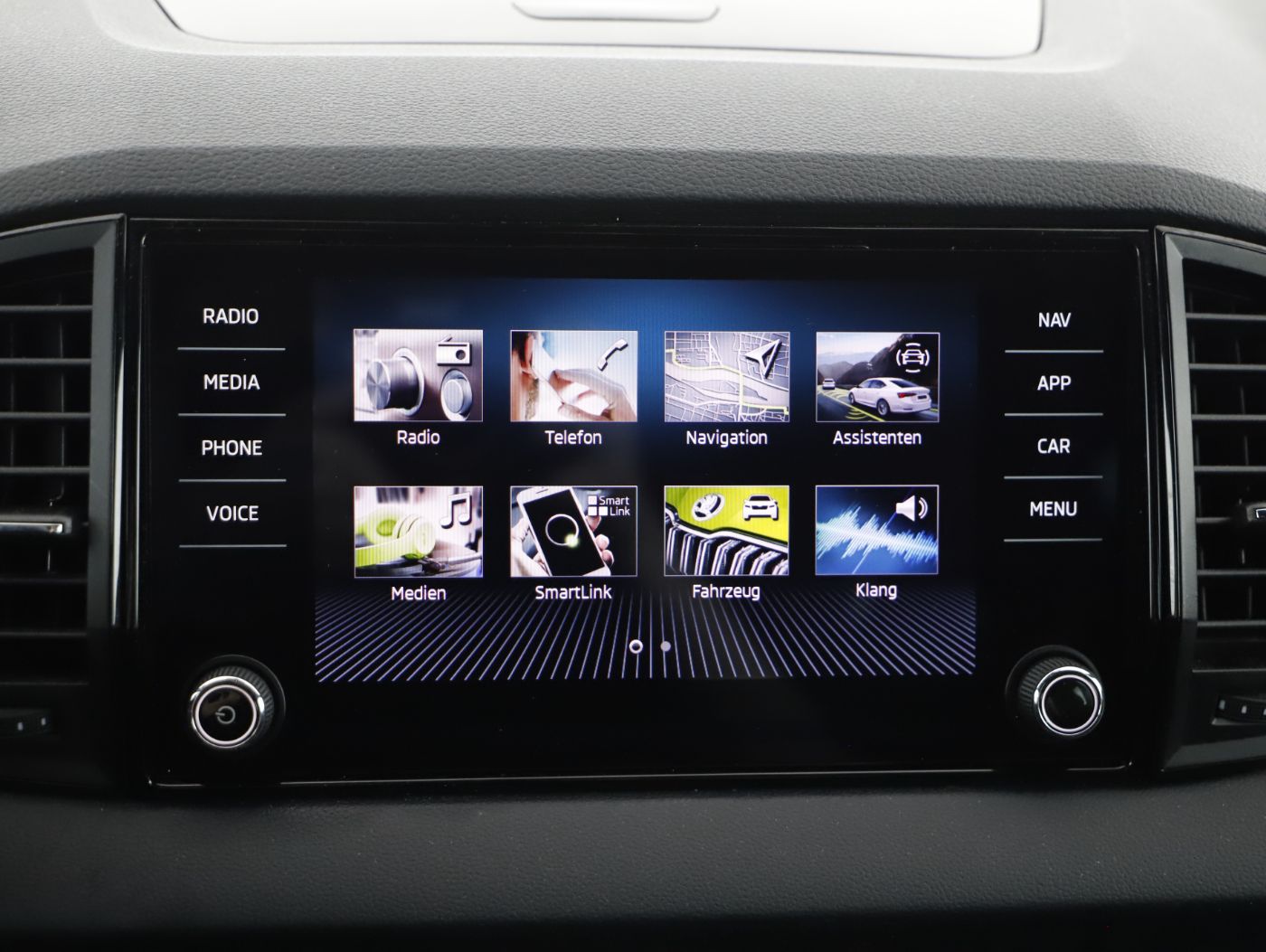 Skoda Karoq 2.0 TDI 4x4 Sportl. DSG | Bild 20 von 27