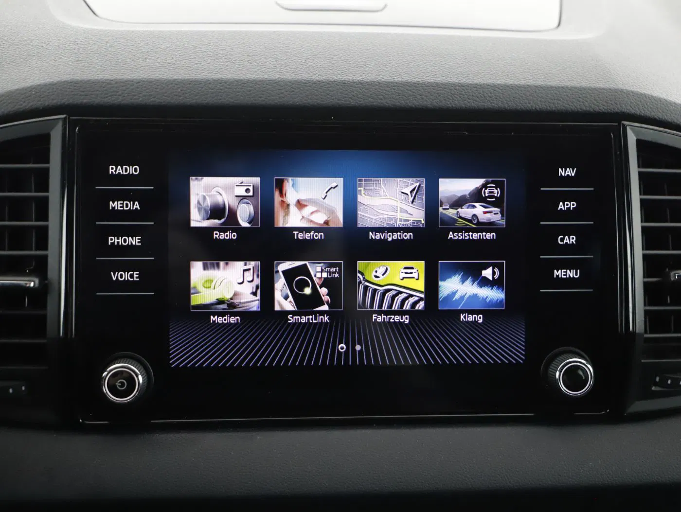 Skoda Karoq 2.0 TDI 4x4 Sportl. DSG | Bild 20 von 27