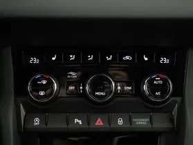 Skoda Karoq 2.0 TDI 4x4 Sportl. DSG | Thumbnail 23 von 27