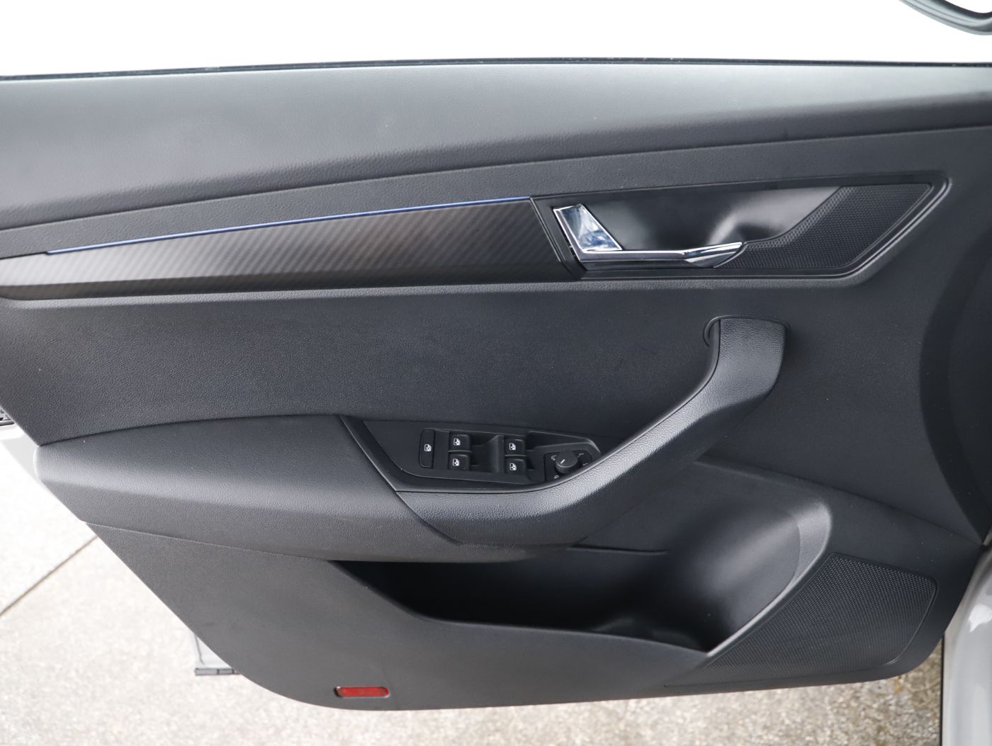 Skoda Karoq 2.0 TDI 4x4 Sportl. DSG | Bild 11 von 27