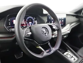 Skoda Octavia Combi 2.0 TDI 4x4 RS | Thumbnail 12 von 27