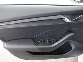 Skoda Octavia Combi 2.0 TDI 4x4 Amb DSG | Thumbnail 12 von 27