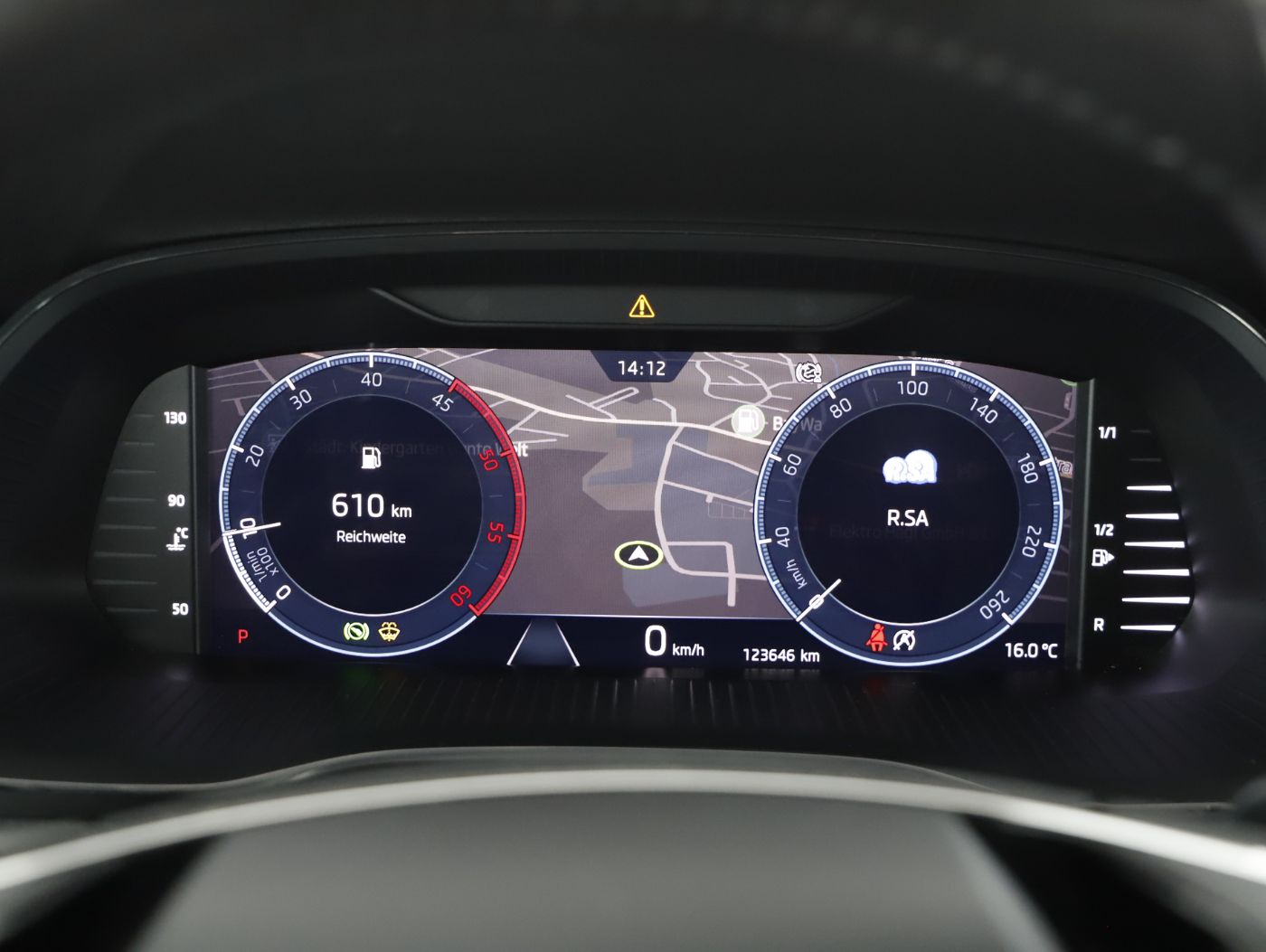 Skoda Octavia Combi 2.0 TDI 4x4 Amb DSG | Bild 18 von 27