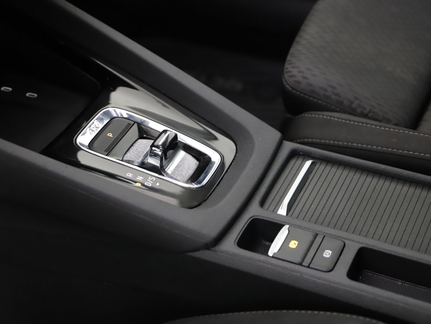 Skoda Octavia Combi 2.0 TDI 4x4 Amb DSG | Bild 24 von 27