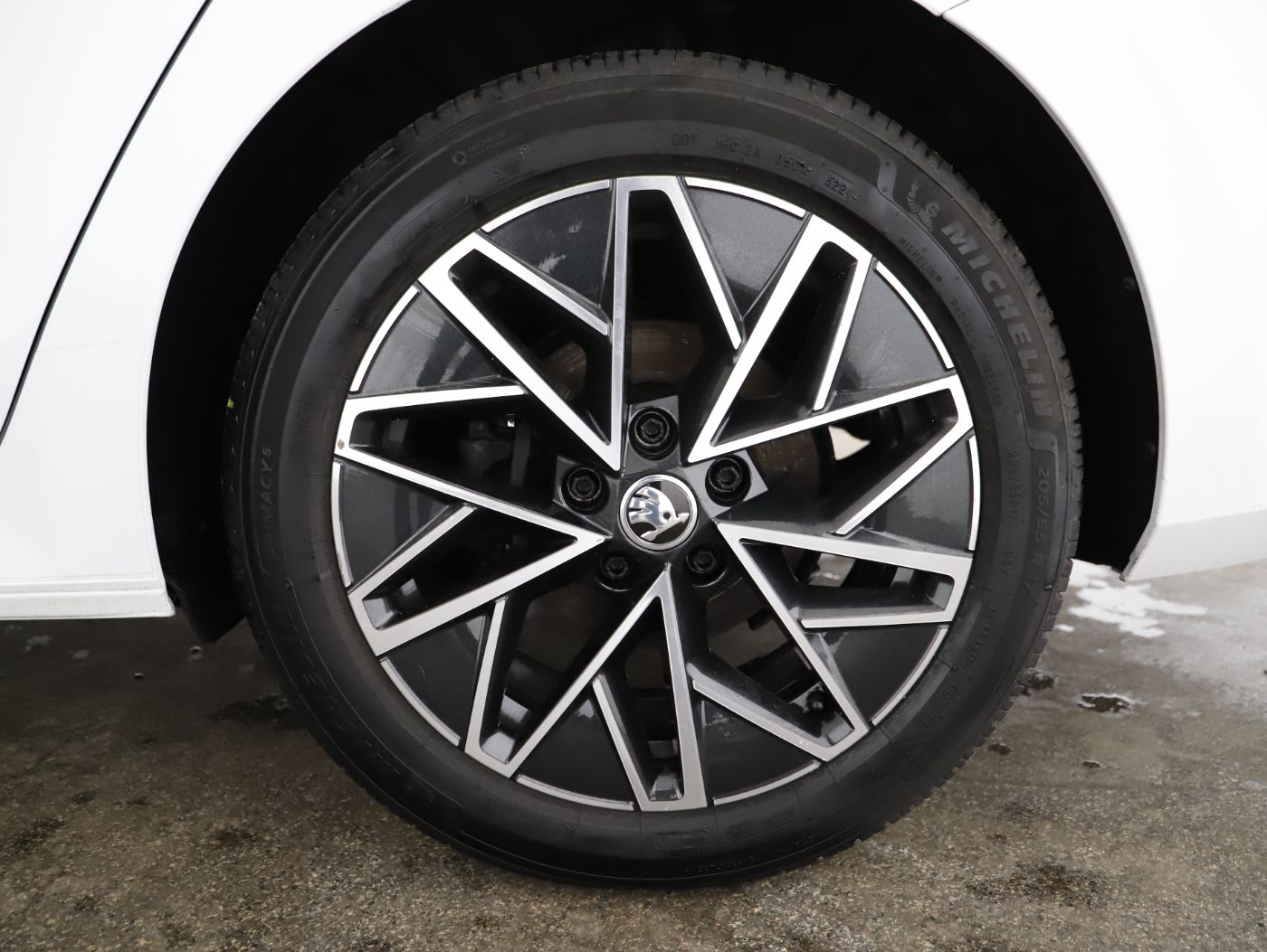 Skoda Octavia Combi 2.0 TDI 4x4 Amb DSG | Bild 8 von 27