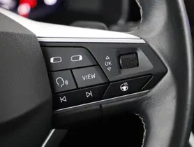 Seat Leon 2.0 TDI DSG Xcellence | Thumbnail 15 von 23