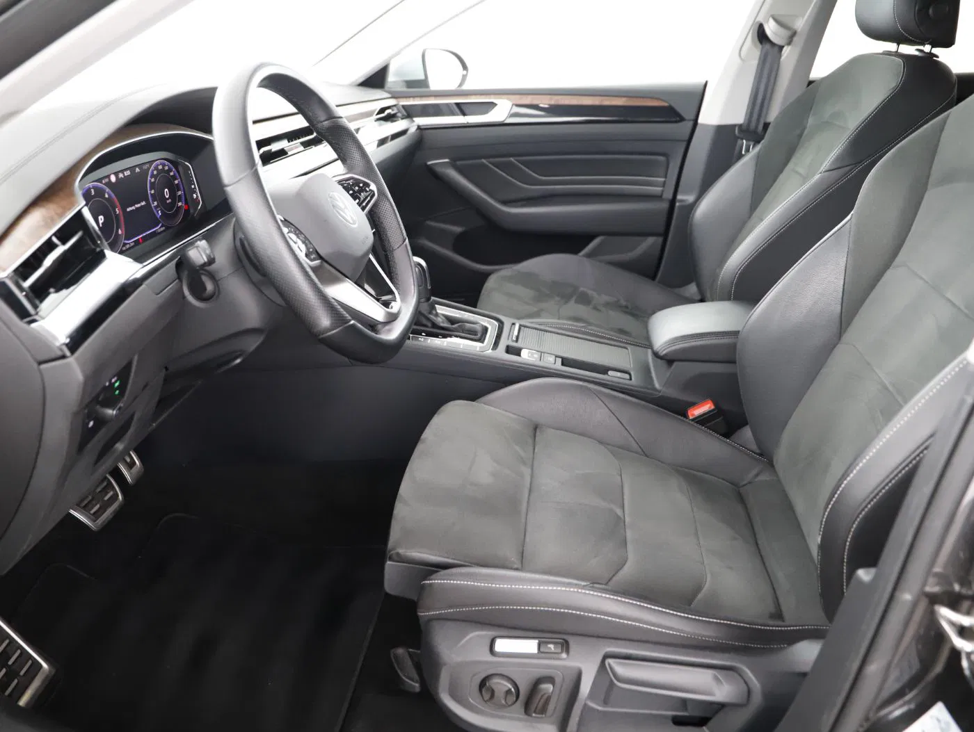 VW Arteon SB 2.0TDI Eleg. DSG | Bild 14 von 28