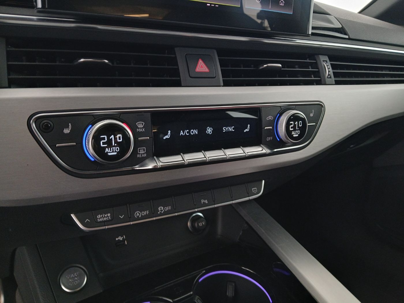 Audi A4 35 TFSI S-Line Aut. | Bild 22 von 25